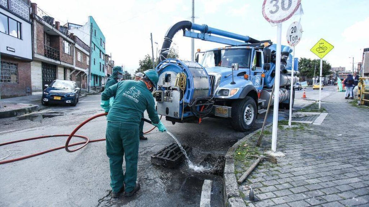 ¡Programa! Cortes de agua este viernes 12 de diciembre en barrios de Engativá y otras localidades de Bogotá: horarios y recomendaciones