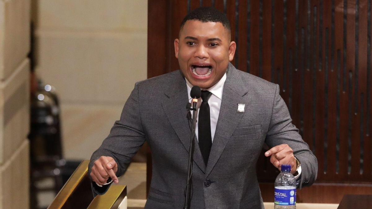 Radican solicitud de revocatoria contra el congresista cartagenero Miguel Polo Polo ante el CNE por presunta doble militancia