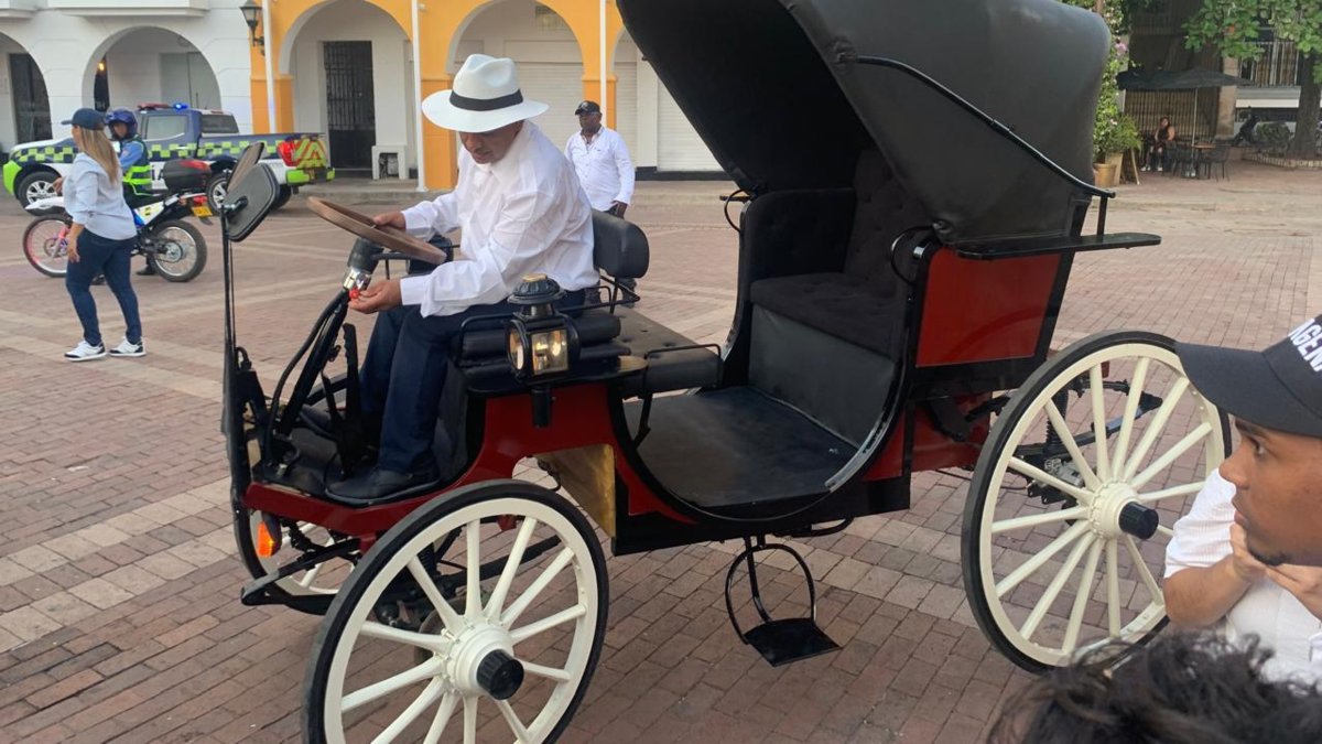 la sustitución de caballos se mantiene