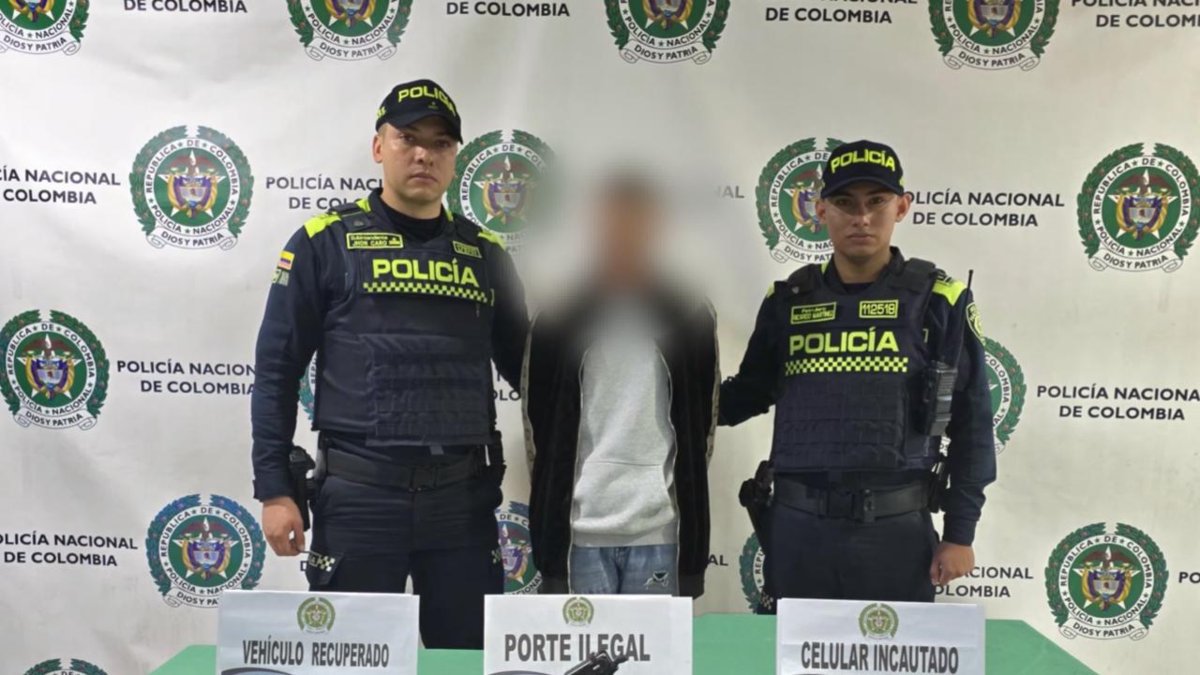 Cae presunto delincuente tras persecución cinematográfica luego del hurto de un vehículo