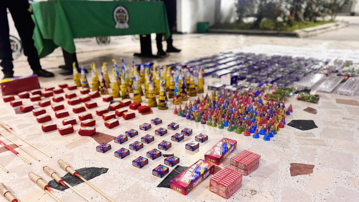 Incautadas 10.000 unidades de pólvora en Kennedy gracias a una alerta ciudadana