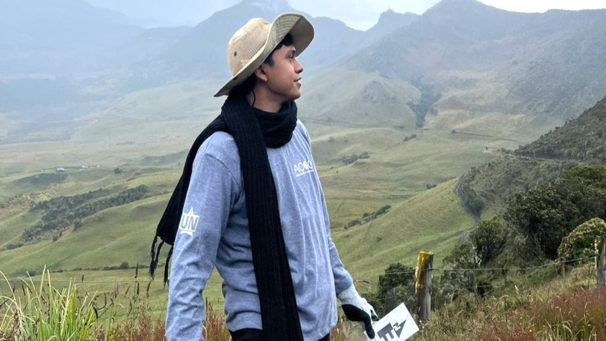 Estudiante de geología impulsa estudio esencial para la preservación de Isla Salamanca, ecosistema vulnerable a incendios y erosión