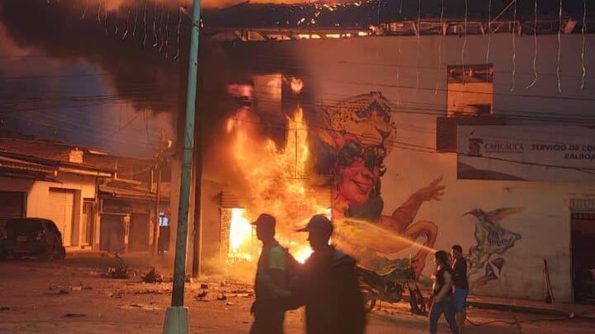 A siete suben los heridos por moto bomba en Balboa, Cauca