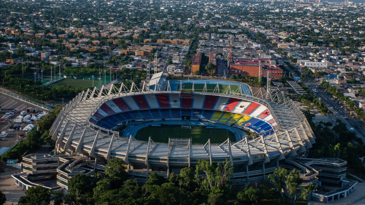 Barranquilla se prepara para vivirla con seguridad; estos son los aviones de las autoridades para el partido este viernes
