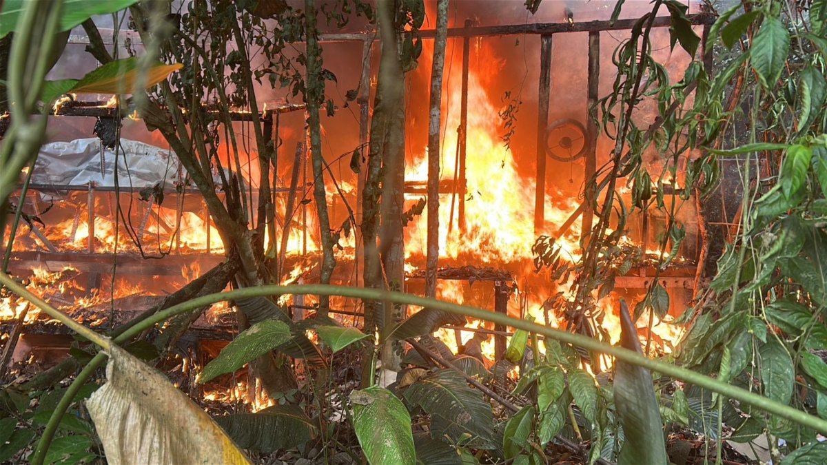 Fuerzas militares y policiales desmantelan gigantesco laboratorio de clorhidrato de cocaína en zona rural de Tumaco, Nariño