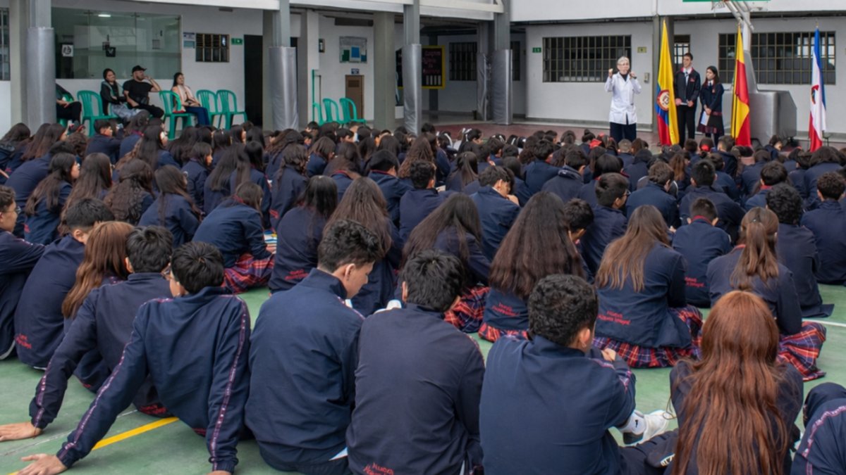 culpan a la baja natalidad y crisis demográfica de colombia