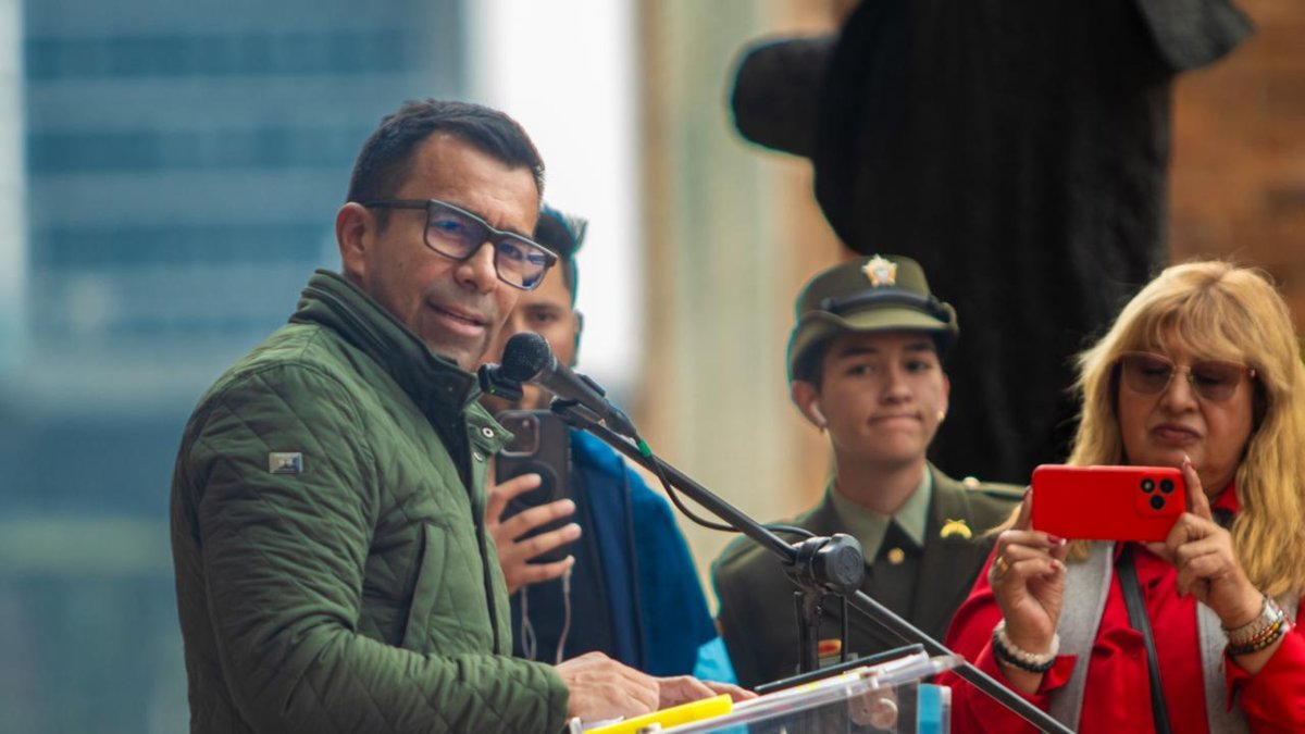 Gobernador de Cundinamarca Jorge Rey le responde al exministro de Hacienda Juan Carlos Echeverry por quejarse del trancón en la salida Bogotá–Soacha