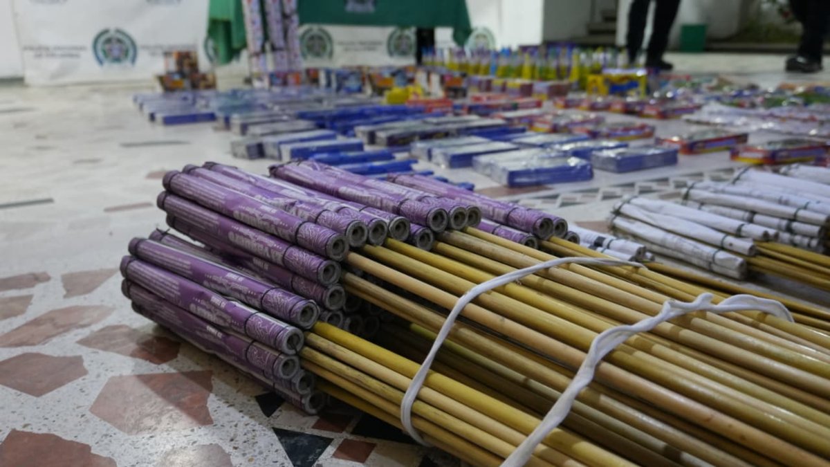 Operativo relámpago en las calles de Bogotá permitió la incautación de 170 kilos de pólvora escondidos en supermercados y otros establecimientos