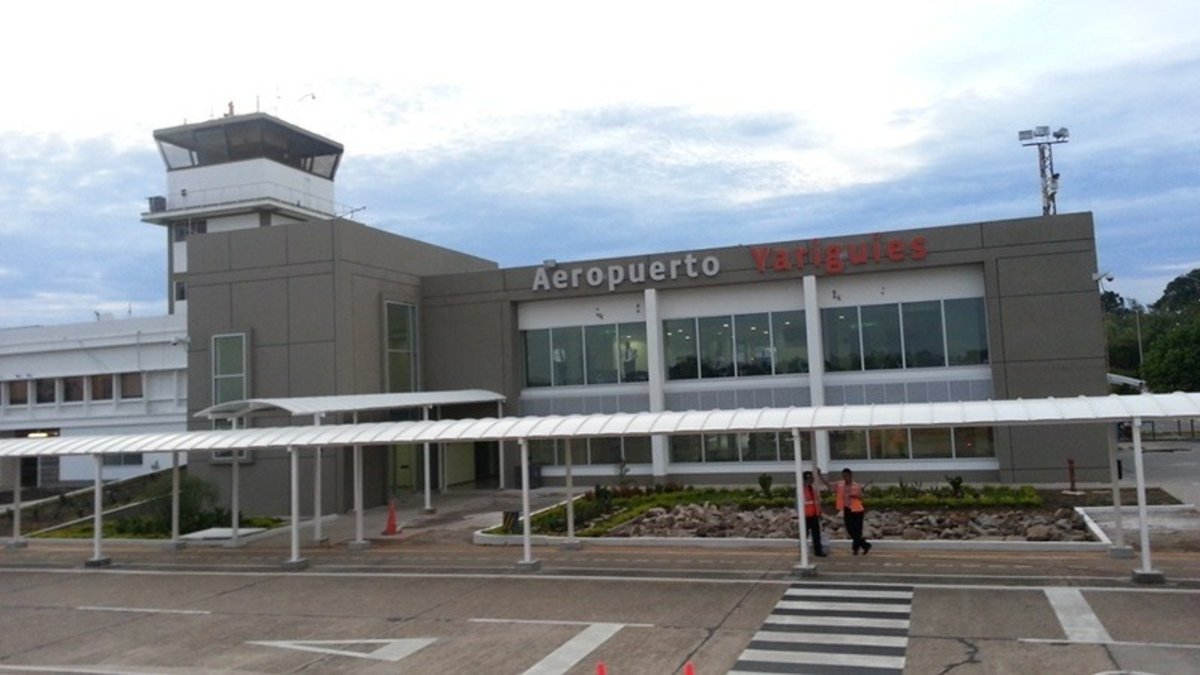 Emergencia en aeropuerto de Barrancabermeja: avión no pudo aterrizar por supuestos carros de bomberos atravesados en la pista: 'hizo como un cohete'