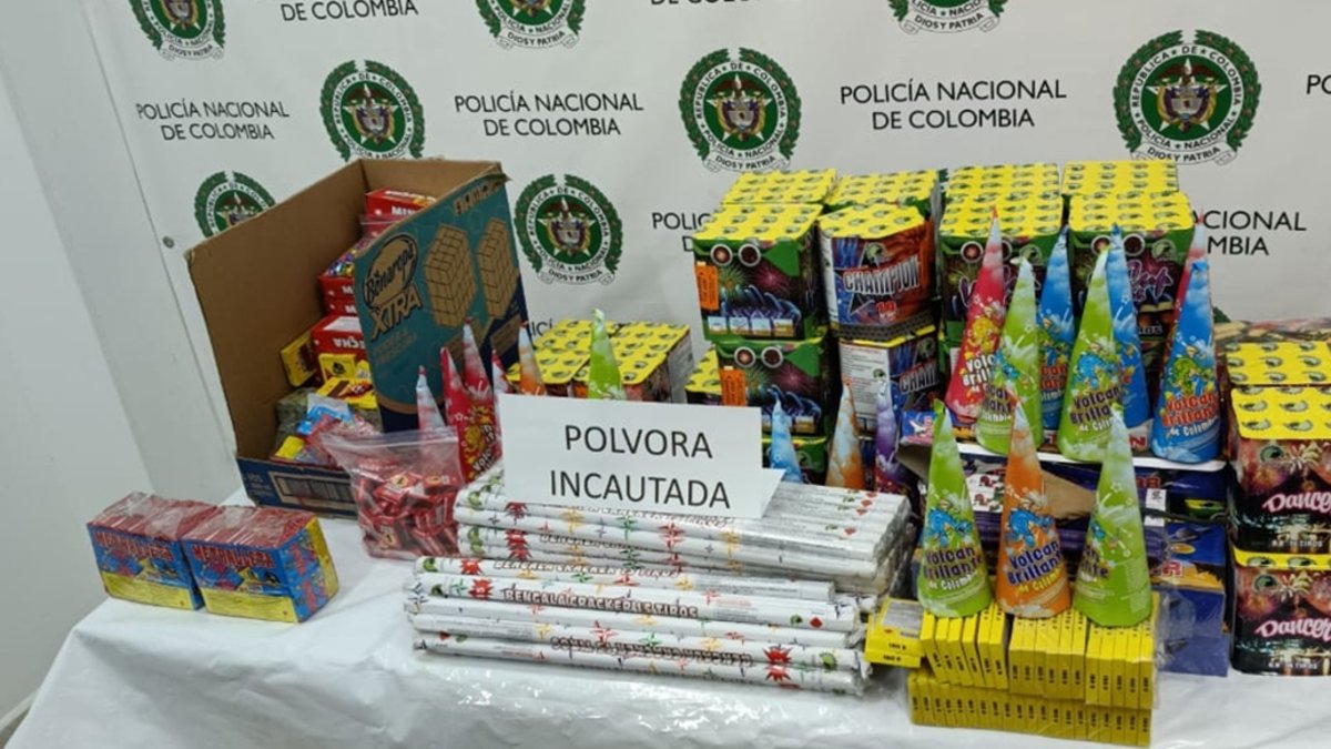 incautan 300 kilos de pirotécnica valorada en 20 millones de pesos