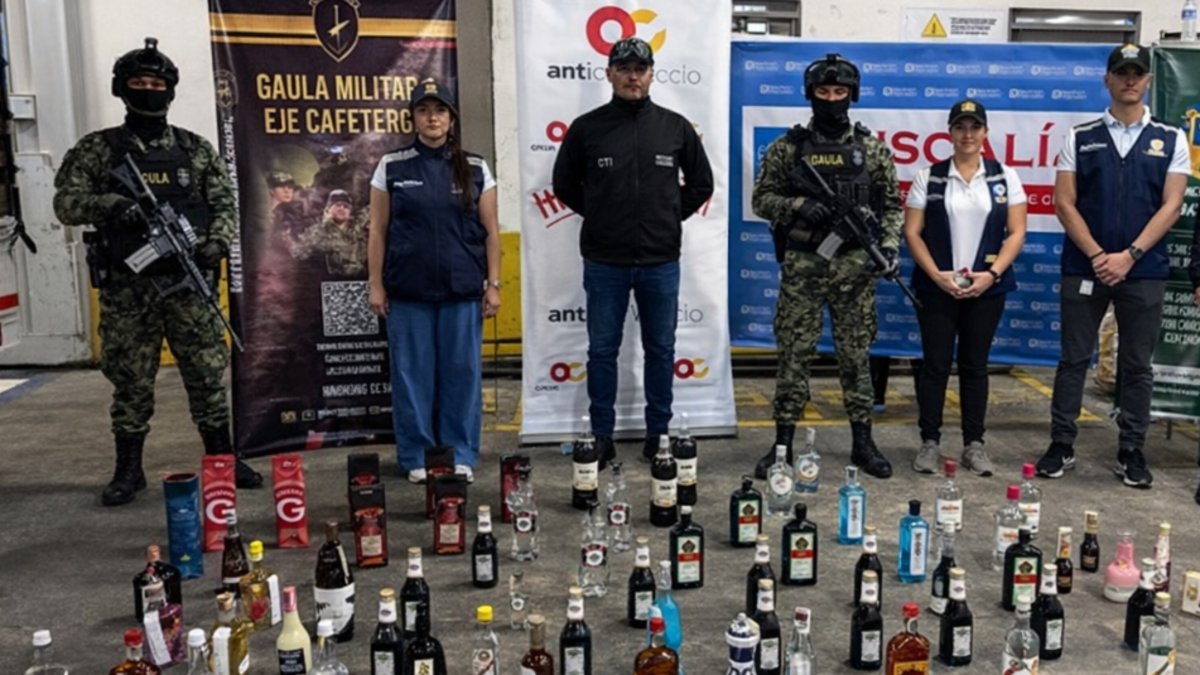 incautan 84 botellas de licor de contrabando en reconocido centro comercial de Pereira