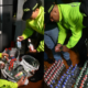 desmantelaron un centro de distribución masiva de alcohol en Medellín; Se incautaron 399 botellas y 25 litros más.
