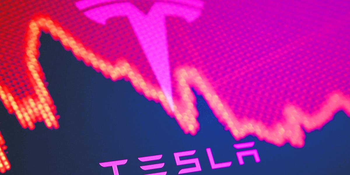 Acciones de Tesla alcanzan máximo tras fallo favorable a Musk