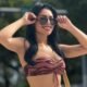 Ana del Castillo una vez más bromeó con su público y casi canta icónico éxito en otro idioma: “No sé cantar en inglés”