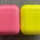 Apple probó los AirPods en colores brillantes