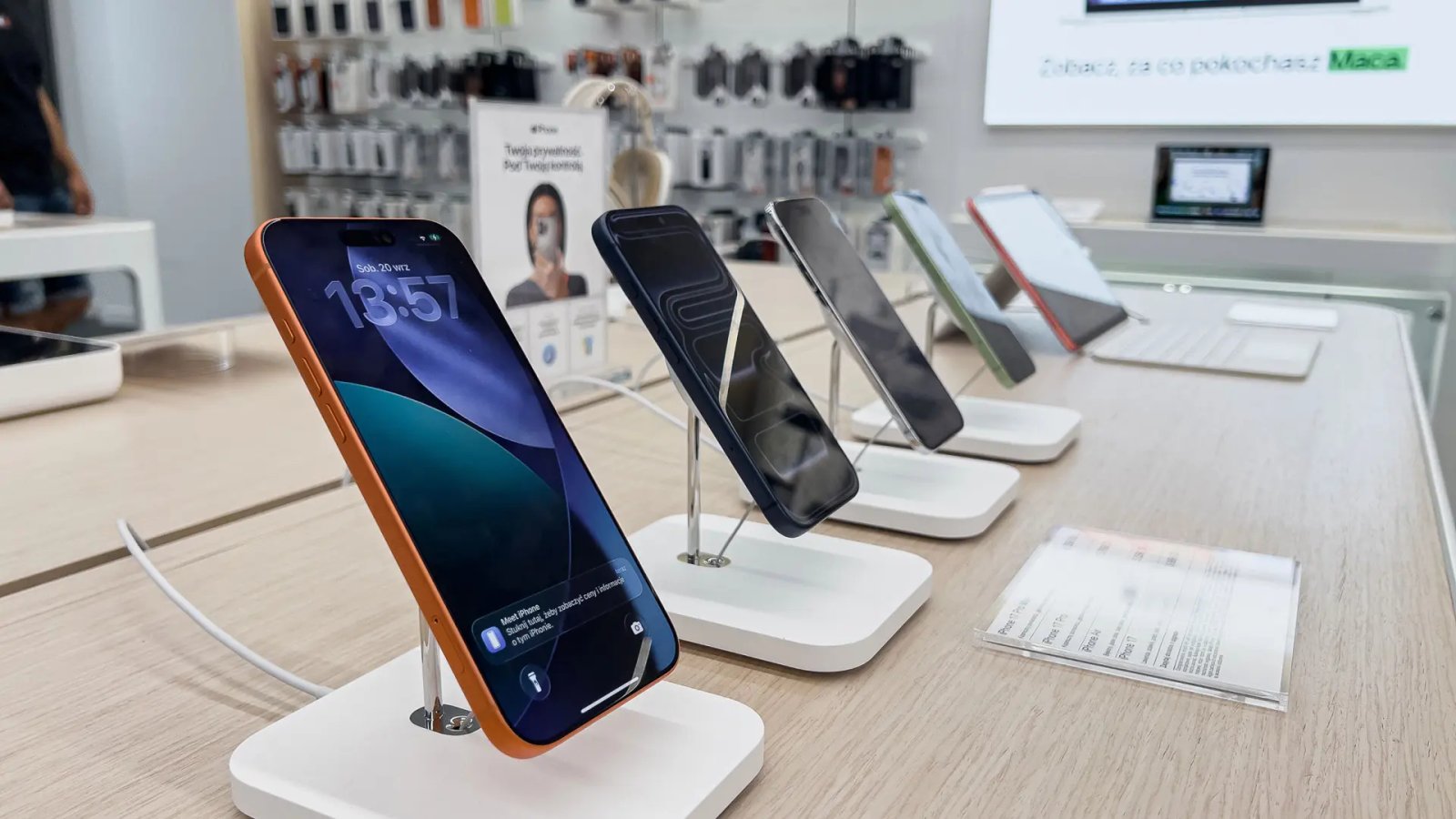 Apple quiere vender su próximo iPhone antes que nunca
