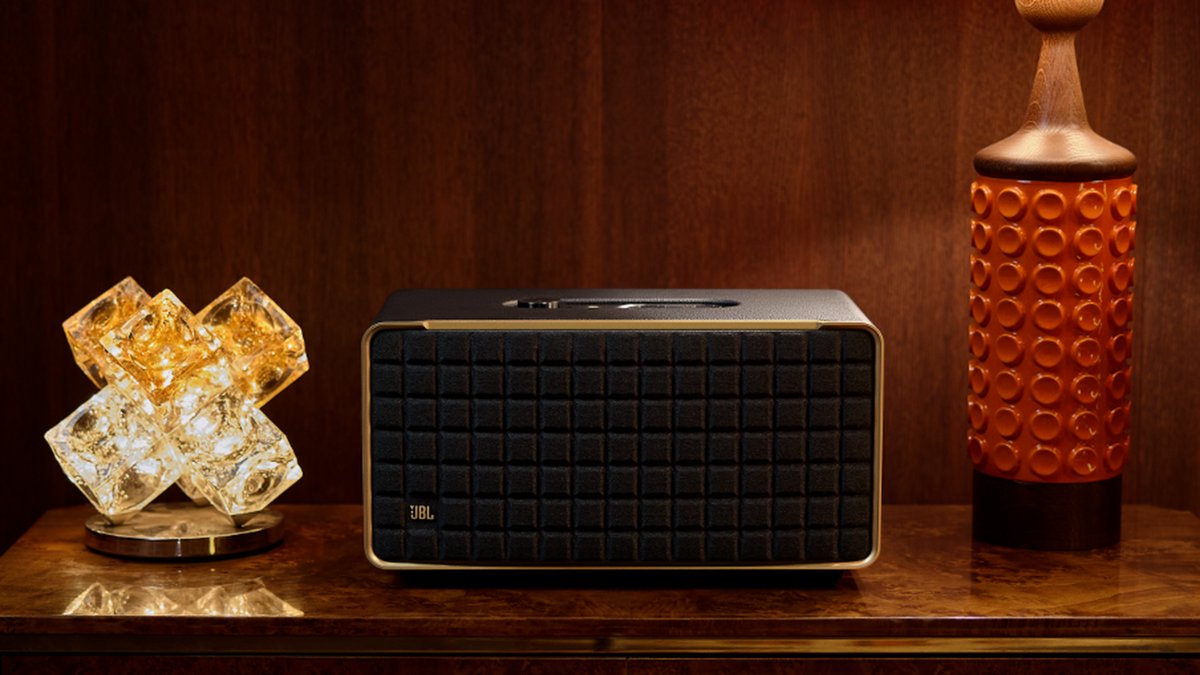 Así suena y se comporta el JBL Authentics 500 en uso real