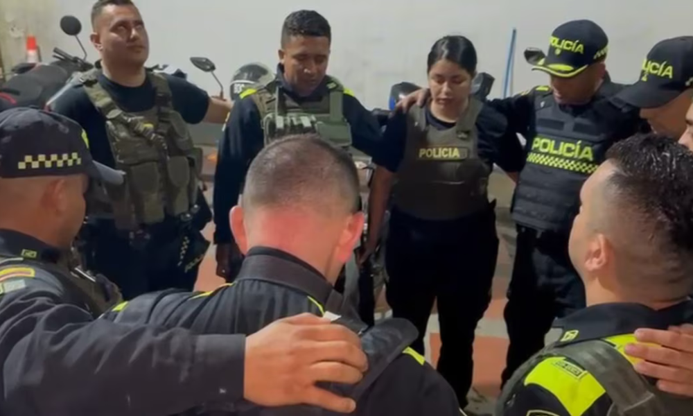 Ataque a estación de Policía en Tesalia, Huila: Uniformada que lideró la defensa a la incursión y fue calificada de “heroína”