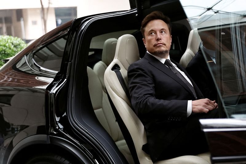 Automoción: Tesla sueña, Ford se deprime