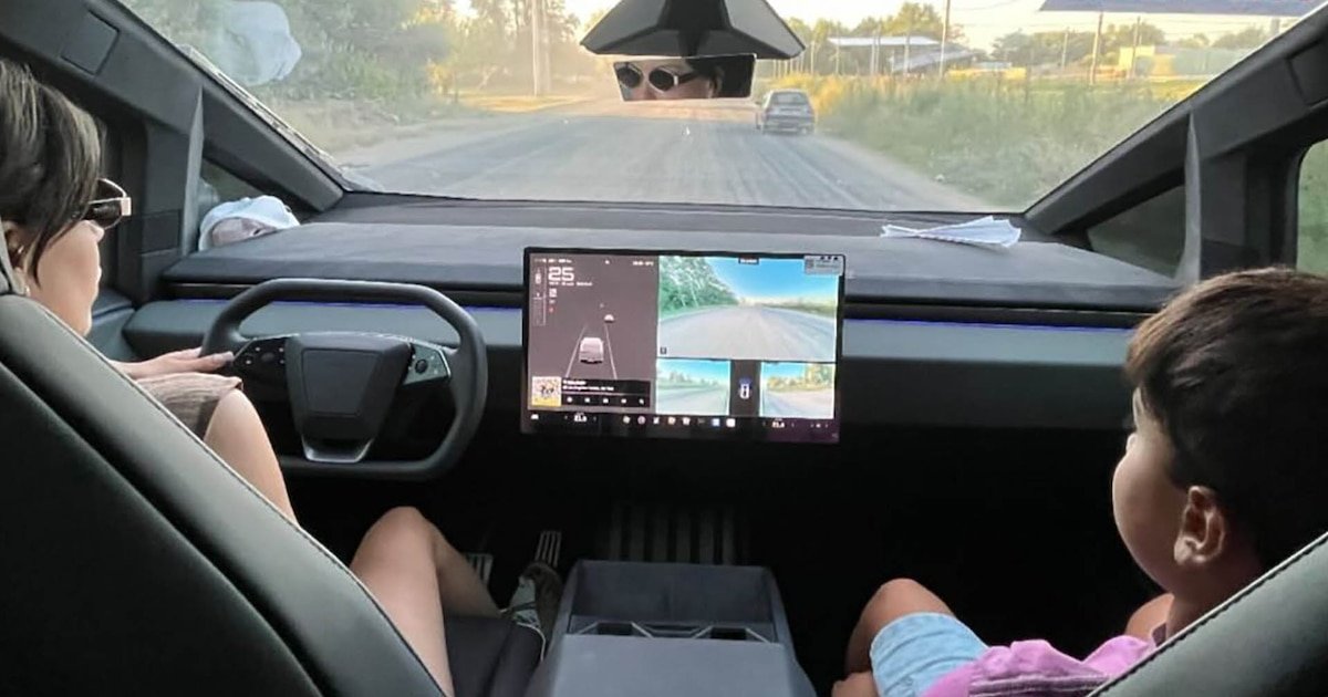 Barby Franco le cumplió el sueño de Navidad a un niño que quería conocer su Cybertruck