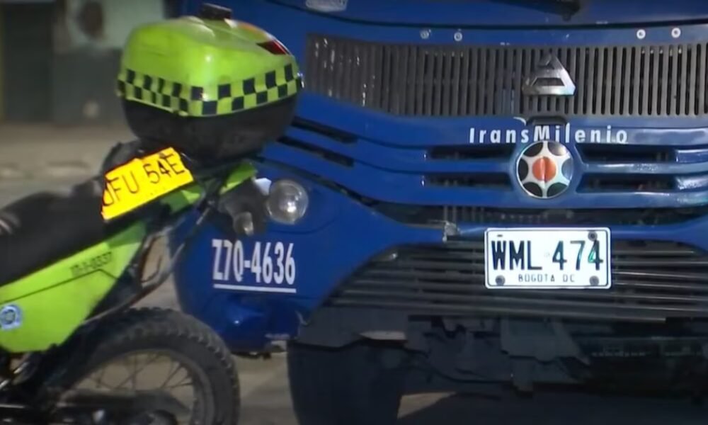Bus del Sitp atropelló a patrullera al sur de Bogotá: autoridades investigan si ambos habrían cometido infracciones