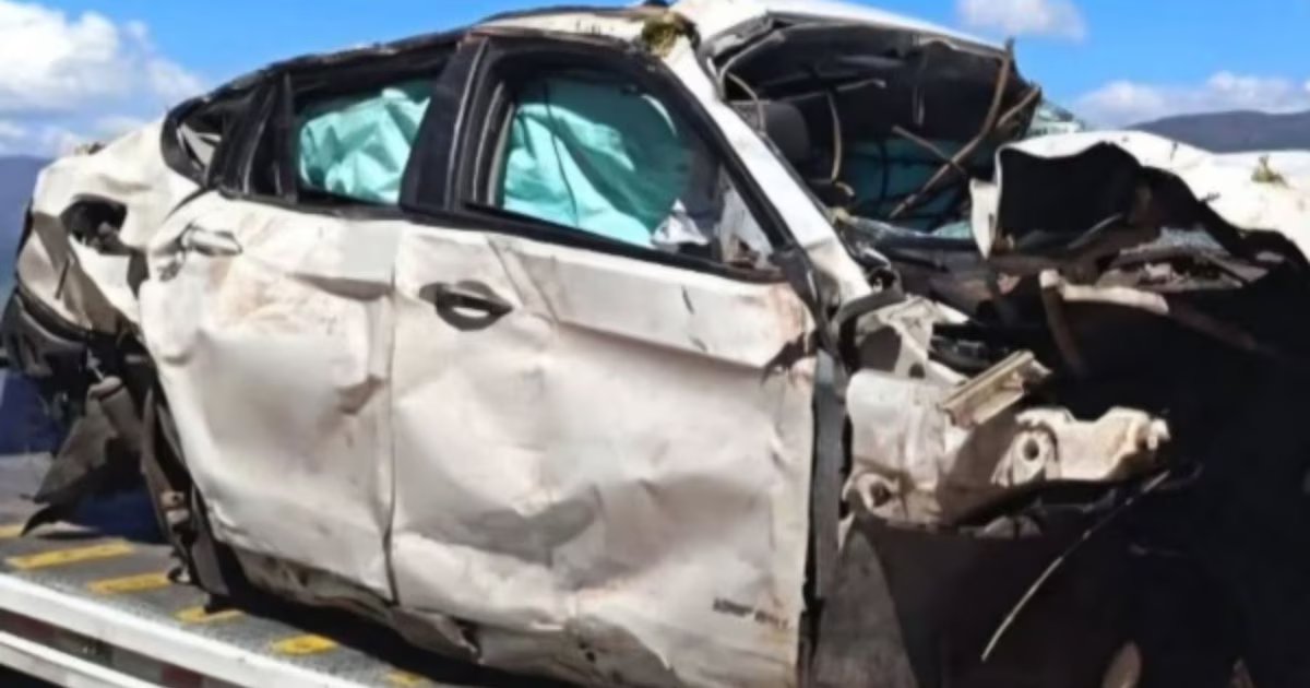 Camioneta cayó a un abismo cerca del cañón del río Sogamoso en Santander tras un descuido en el freno de mano