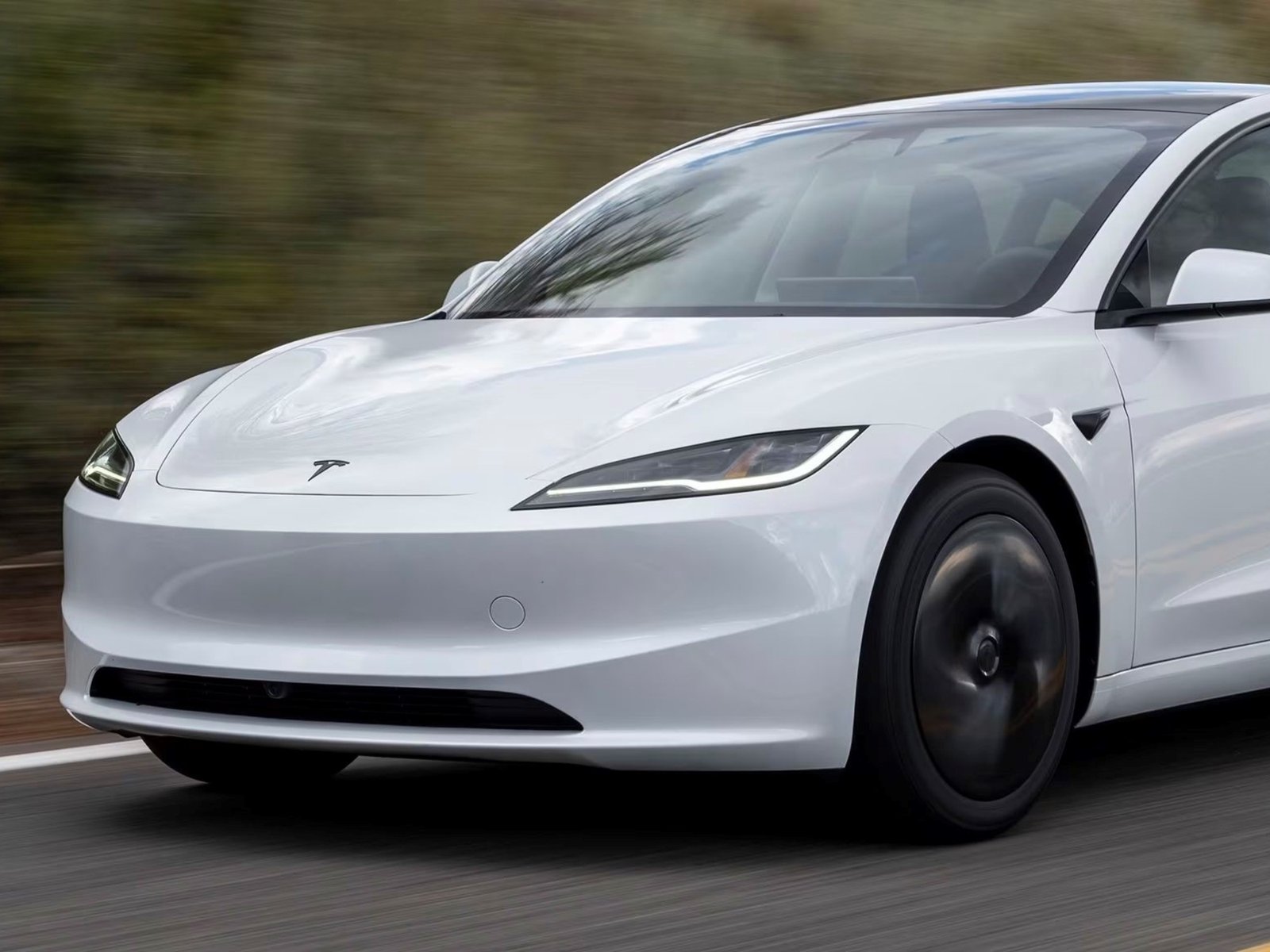 Cuánto cuesta el Tesla Model 3 2025: precios del sedán eléctrico