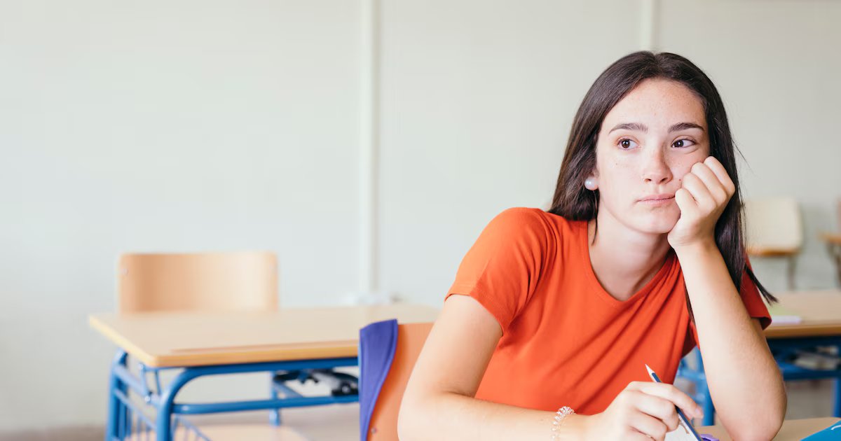 Despidos, recorte de jornadas y cierre de colegios y jardines: la grave advertencia por el alza del salario mínimo