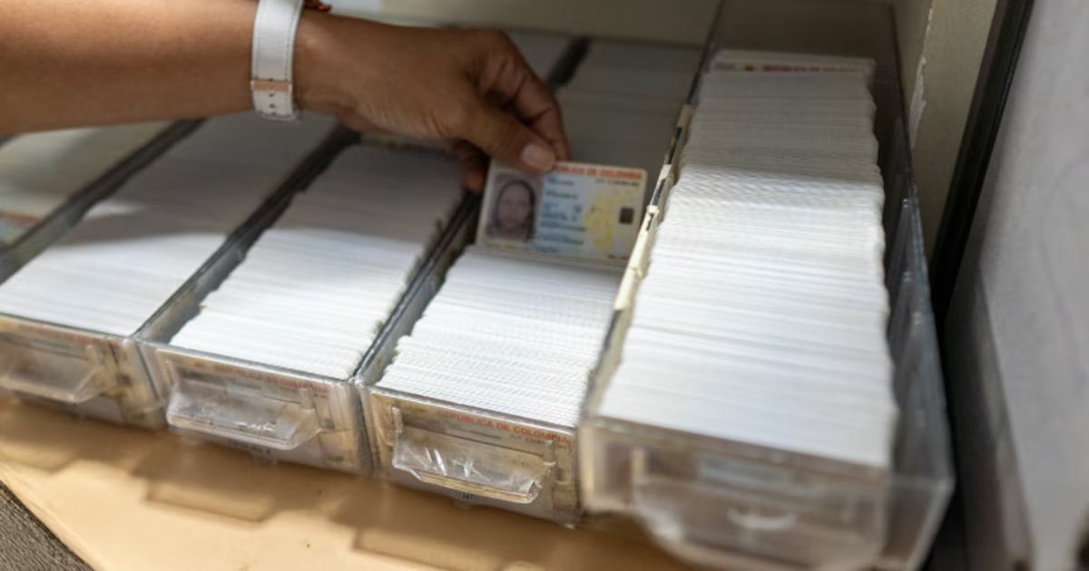 Detalles de la red que tramitaba identidades falsas para prófugos extranjeros: Registraduría tomó acciones tras la captura de un funcionario