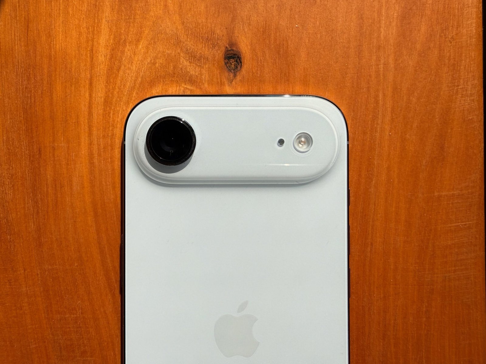 El iPhone Air 2 contaría con una segunda cámara trasera