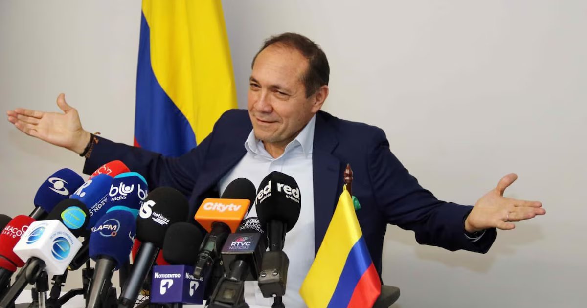 El ministro del Trabajo Antonio Sanguino se refirió al salario minimo vital y cuándo el Gobierno anunciará la cifra para el 2026