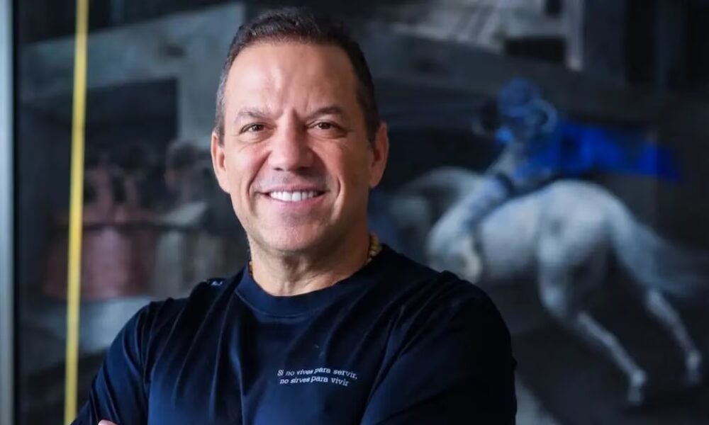 El precandidato Santiago Botero habló del cambio de comandantes de las Fuerzas Militares anunciado por Gustavo Petro: “El problema no es de Generales”