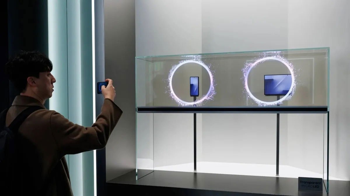 El smartphone triplegable de Samsung podría costar lo mismo que el iPhone plegable