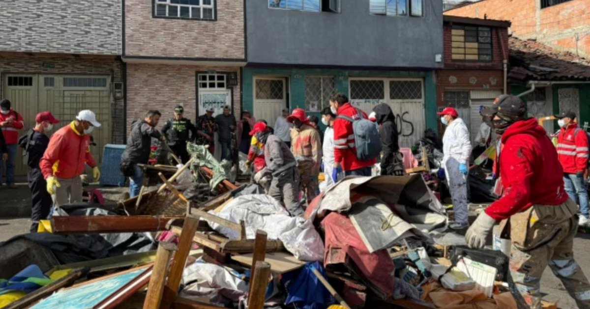 En operativo de recuperación del espacio público en el barrio San Bernardo, Bogotá, hallaron el cadáver de una mujer