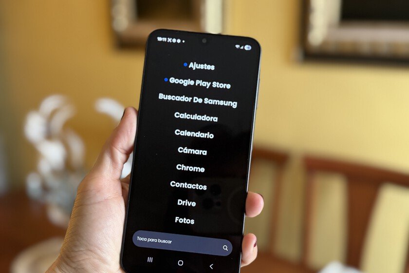 En una semana he pasado de usar mi móvil cinco horas al día a solo una hora. ¿El secreto? Cambiar mi iPhone por un Balance Phone