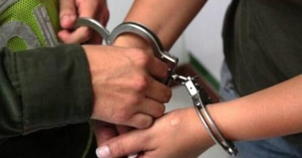 Fingían ser clientes para asaltar supermercados en Medellín: habían cometido al menos 20 robos