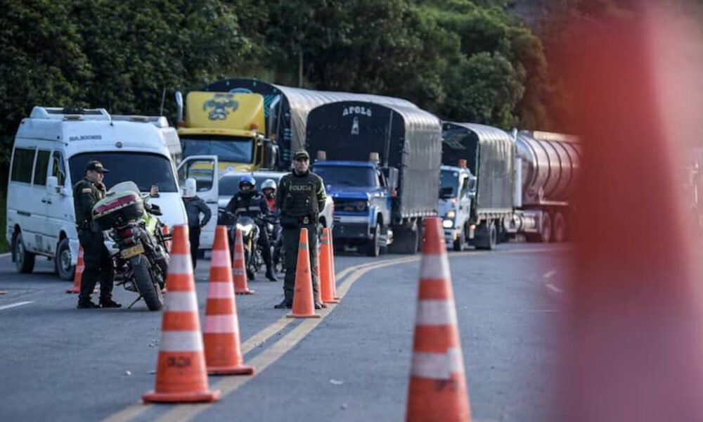 Gobernador de Cundinamarca anunció que habilitan reversible desde el km 0 hasta el km 20 de la vía al Llano por alto flujo vehicular para fin de año