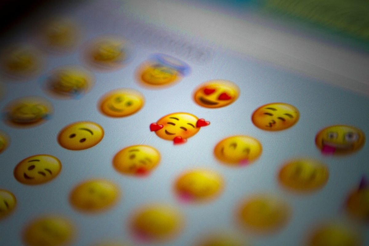 Google rediseña los emojis de Android 16 para que sean casi idénticos a los del iPhone