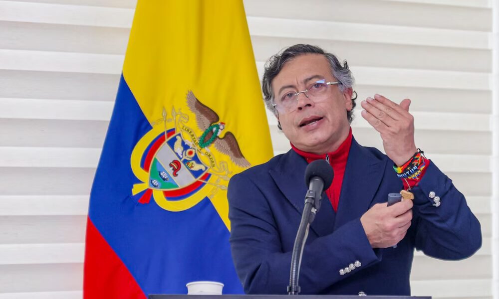 Gustavo Petro anunció que decretará una salario mínimo vital para los colombianos: en qué consiste