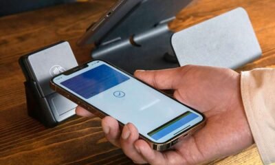 Han estado meses comprando "gratis" en tiendas gracias a un iPhone trucado. Su método imitaba a Apple Pay tan bien que nadie sospechó durante meses