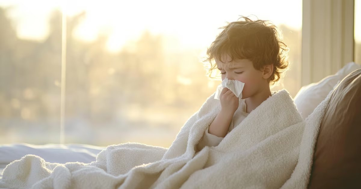 Infecciones respiratorias concentran el 60% de las consultas pediátricas en vacaciones: claves para prevenirlas