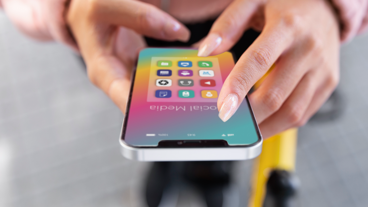 La actualización de iOS 26.2 llegó al iPhone y sorprenderá a millones de usuarios con seis funciones