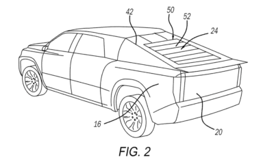 La nueva patente de Stellantis nos recuerda a Tesla y su coche más controvertido