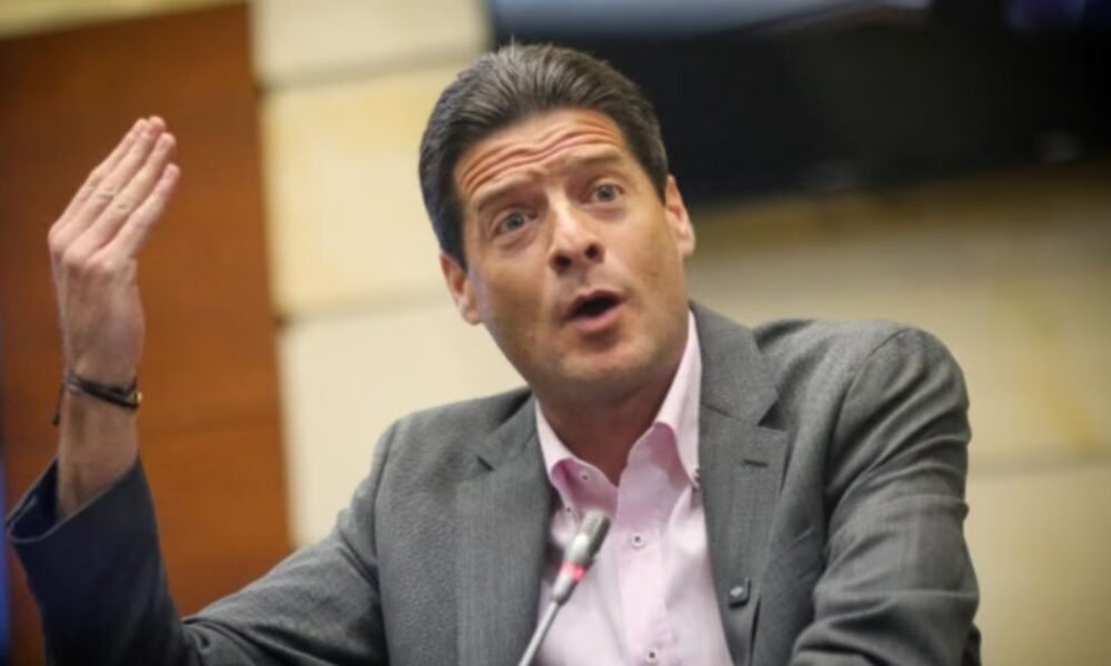 Mauricio Gómez Amín se unió a campaña de Abelardo de la Espriella: anunció renuncia de su precandidatura presidencial