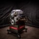 Mientras Tesla da todo por eléctrico, Stellantis contraataca con un bestial V8 para muscle cars modernos