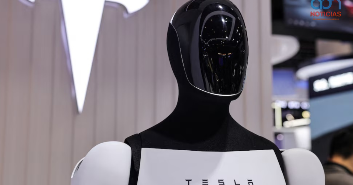 Optimus de Tesla aprende a correr como los humanos
