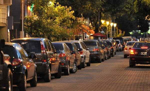 Para despistados: iPhone ahora guarda automáticamente dónde estacionaste