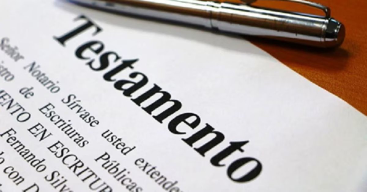 Plazos, requisitos y efectos legales para reclamar inmuebles heredados cuando el titular ya falleció