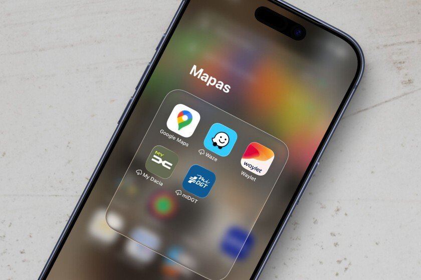 Por qué tengo aplicaciones en el iPhone con el icono de una nube al lado del nombre y cómo se quita
