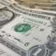 Precio del dólar en Colombia amenaza con estar caro en Navidad: así cerró el 15 de diciembre ante el aumento del salario mínimo